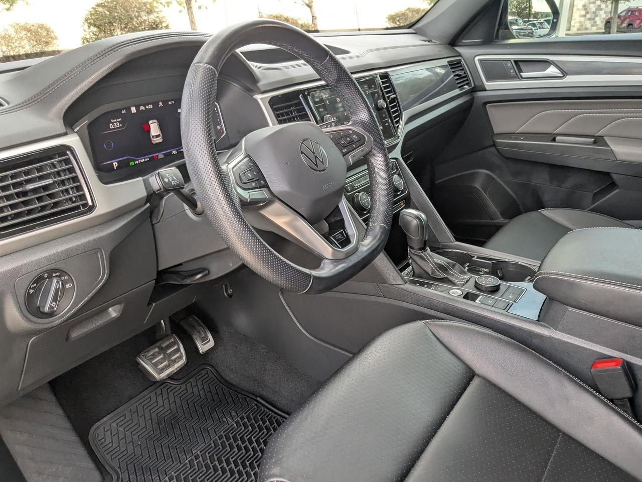 2023 Volkswagen Atlas Cross Sport 2.0T SEL R-Line Black San Antonio TX