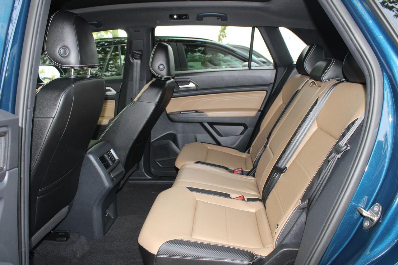2023 Volkswagen Atlas Cross Sport 2.0T SEL R-Line Black Stafford VA