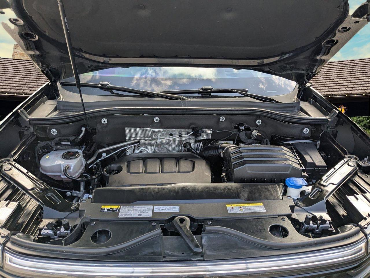 2023 Volkswagen Atlas Cross Sport 2.0T SEL San Antonio TX