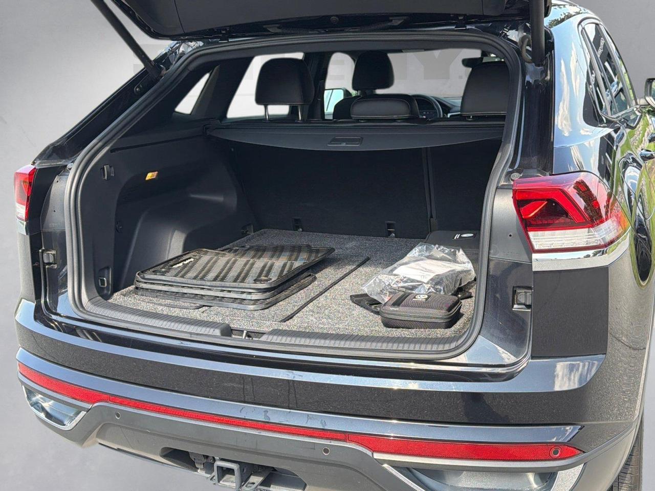 2023 Volkswagen Atlas Cross Sport 3.6L V6 SE w/Technology Hagerstown MD