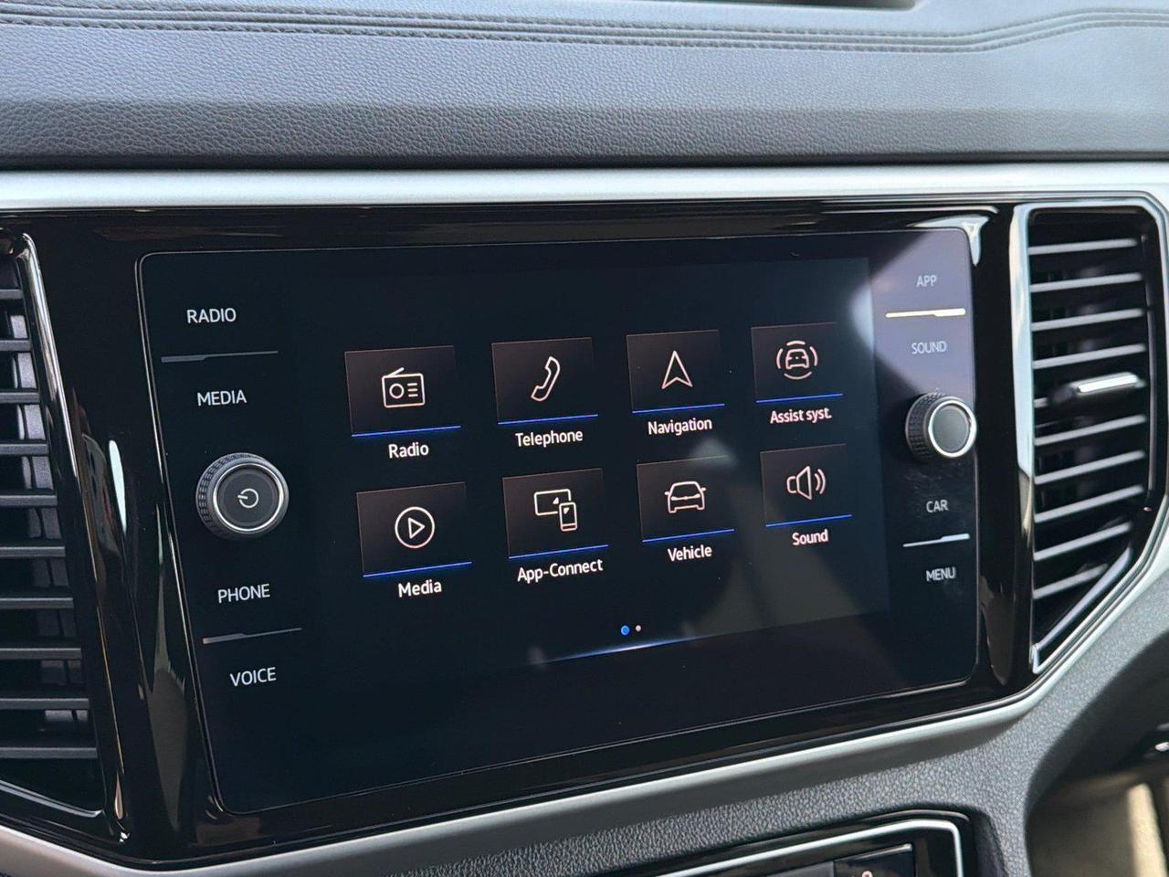2023 Volkswagen Atlas Cross Sport 3.6L V6 SE w/Technology Hagerstown MD