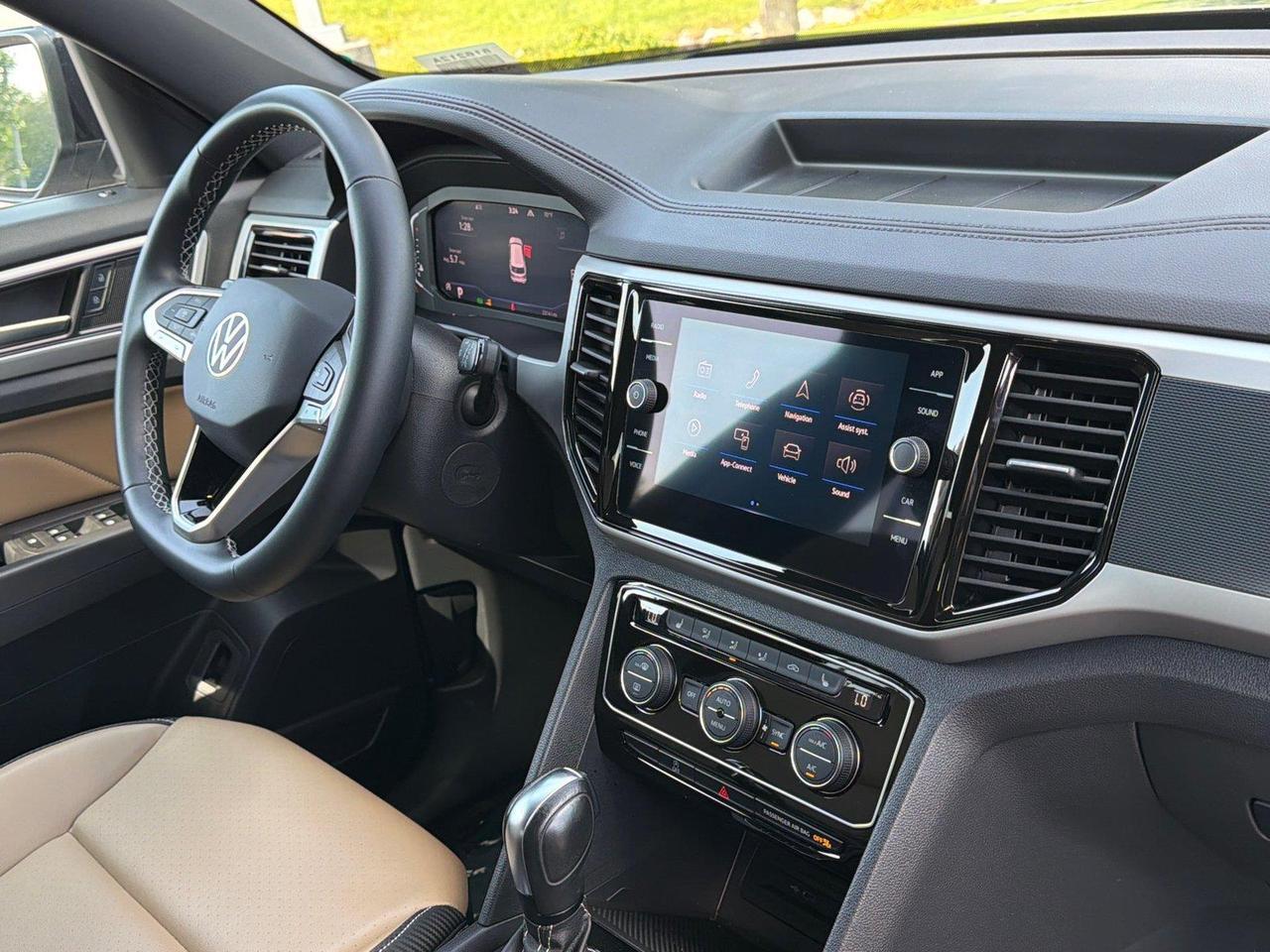 2023 Volkswagen Atlas Cross Sport 3.6L V6 SE w/Technology Hagerstown MD