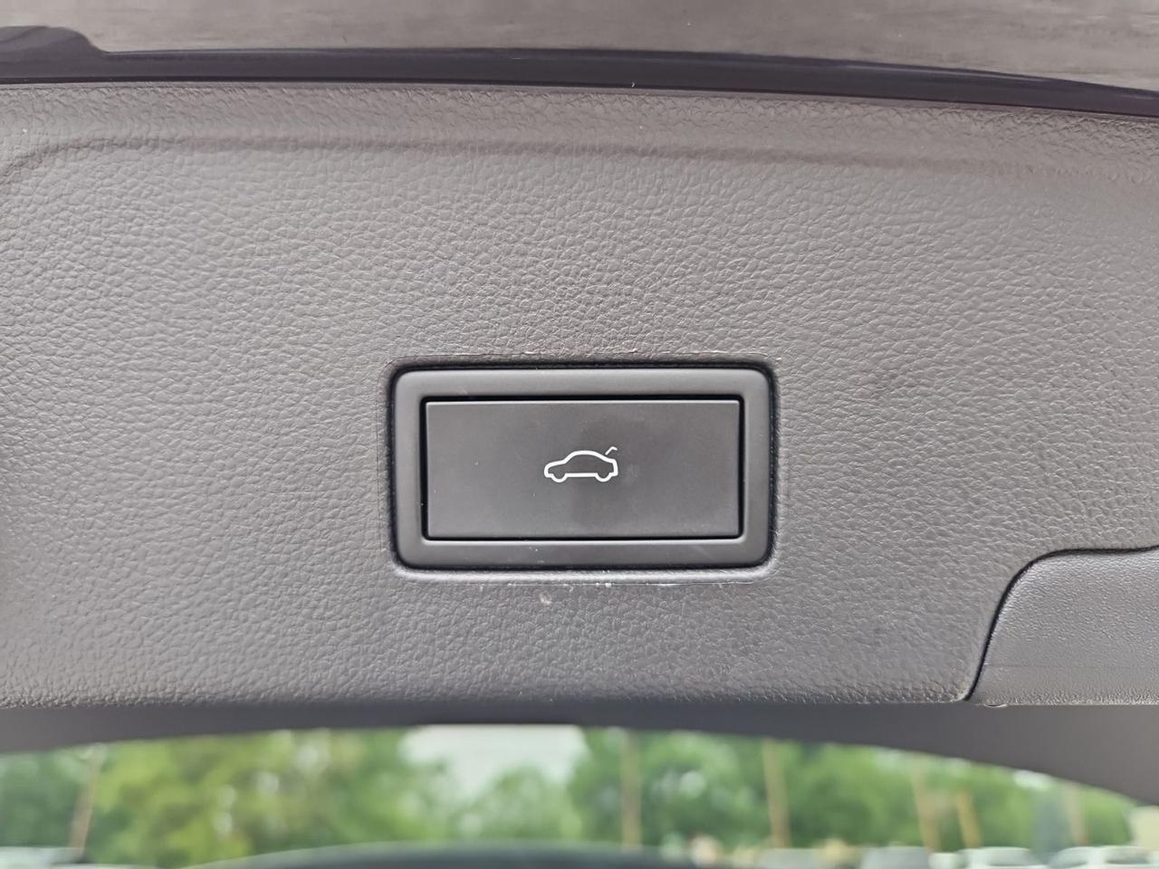 2023 Volkswagen Atlas Cross Sport 3.6L V6 SE w/Technology Waldorf MD