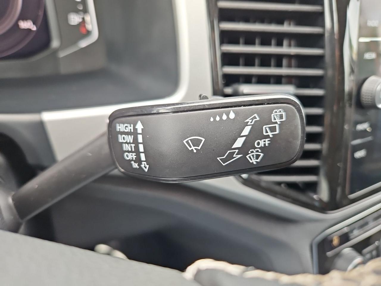 2023 Volkswagen Atlas Cross Sport 3.6L V6 SE w/Technology Waldorf MD