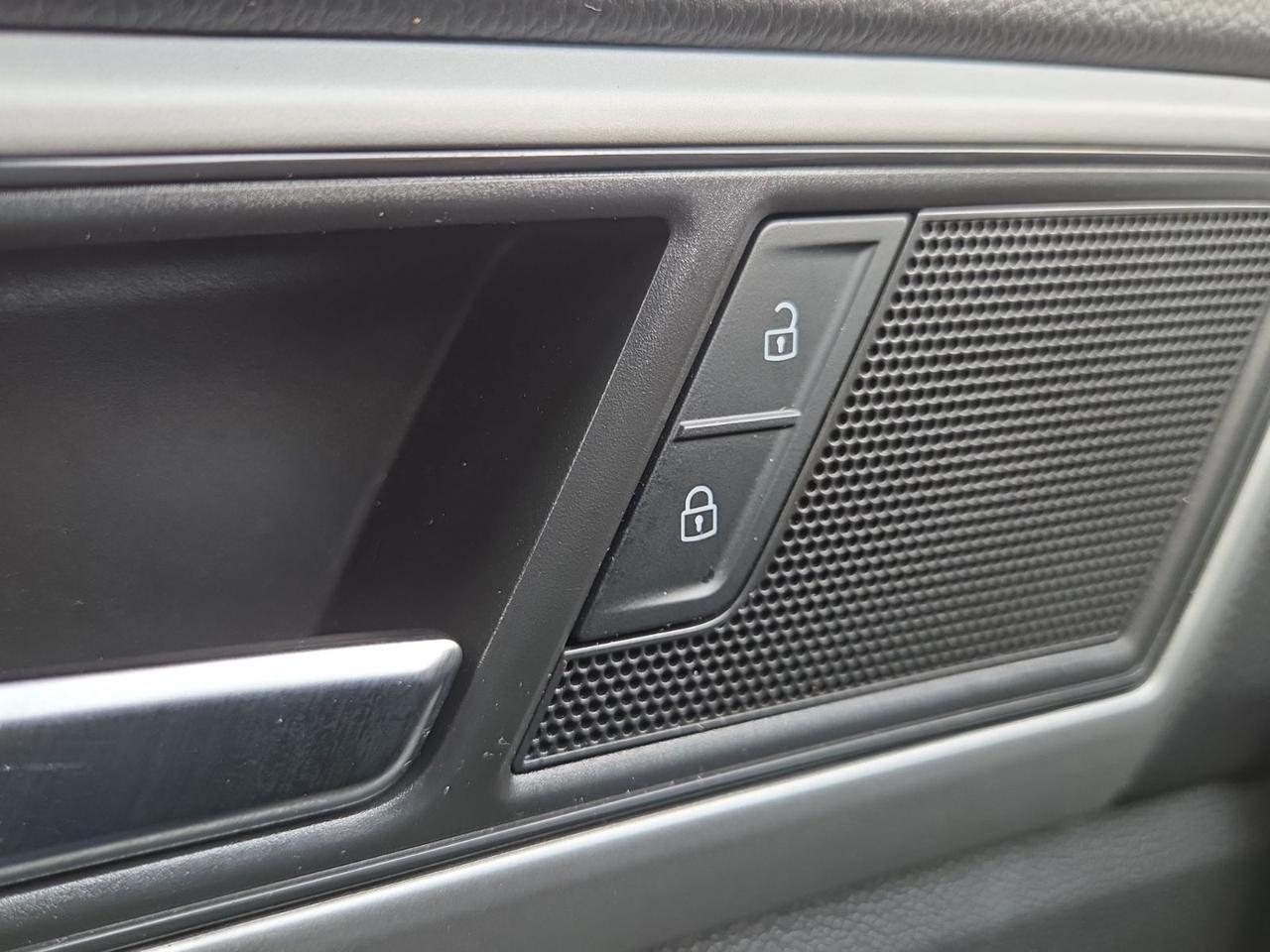 2023 Volkswagen Atlas Cross Sport 3.6L V6 SE w/Technology Waldorf MD