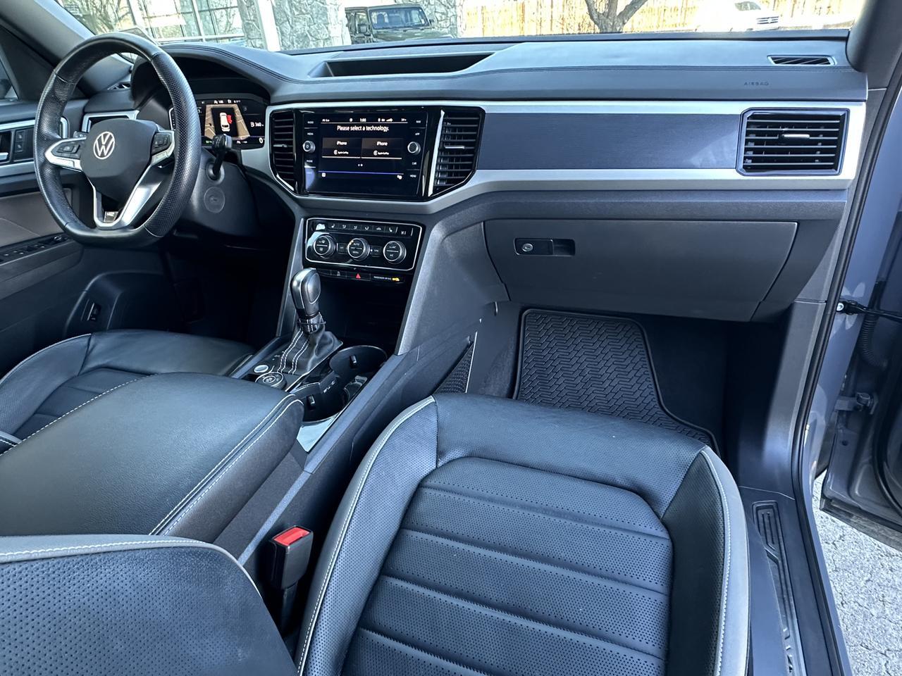 2023 Volkswagen Atlas Cross Sport 3.6L V6 SEL Premium R-Line