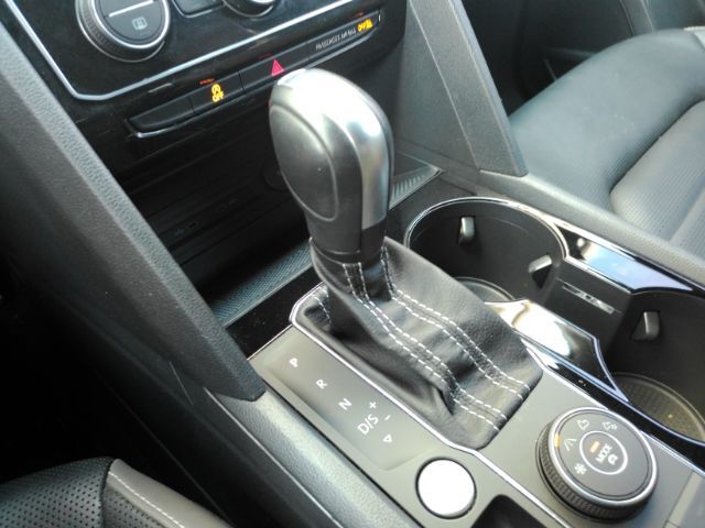 2023 Volkswagen Atlas Cross Sport 3.6L V6 SEL Premium R-Line Plano TX