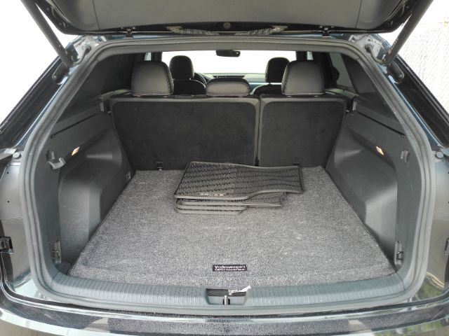 2023 Volkswagen Atlas Cross Sport 3.6L V6 SEL Premium R-Line Plano TX
