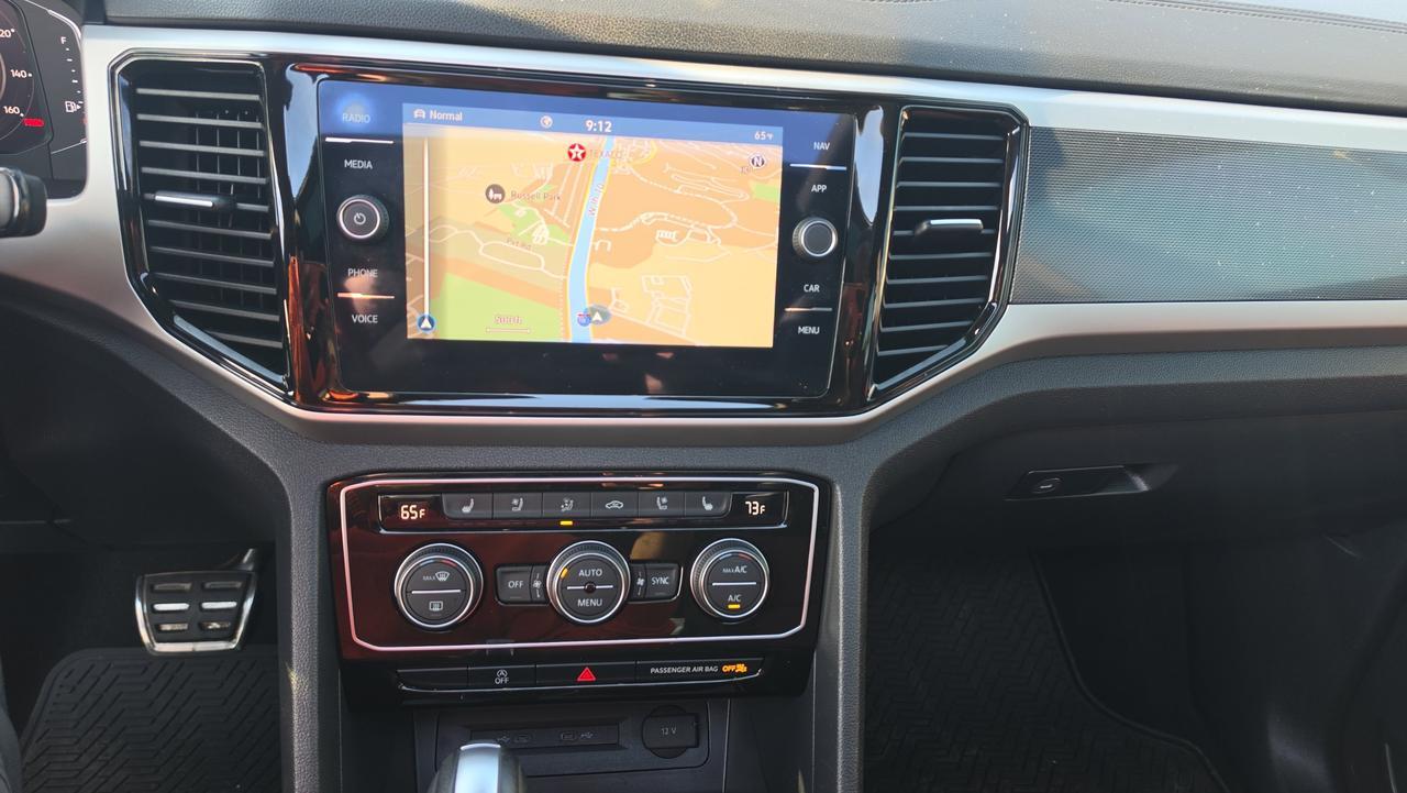 2023 Volkswagen Atlas Cross Sport 3.6L V6 SEL Premium R-Line