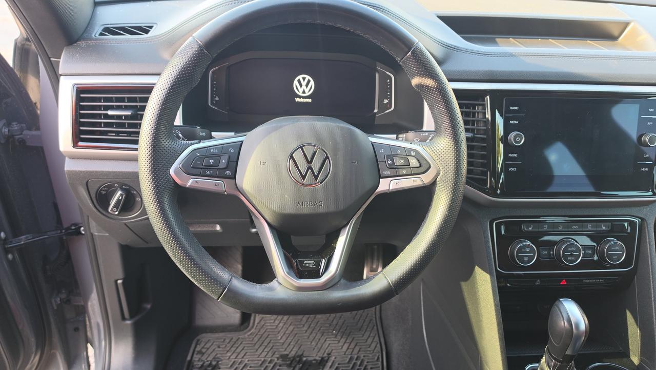 2023 Volkswagen Atlas Cross Sport 3.6L V6 SEL Premium R-Line