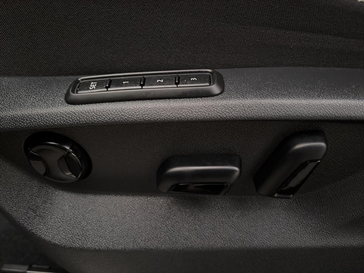 2023 Volkswagen Atlas Cross Sport 3.6L V6 SEL Premium R-Line Richmond VA