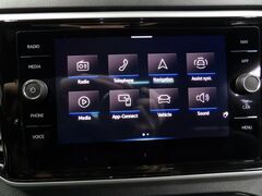 2023 Volkswagen Atlas Cross Sport SEL Premium R-Line AWD Fond du Lac WI