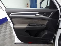 2023 Volkswagen Atlas Cross Sport SEL Premium R-Line AWD Fond du Lac WI
