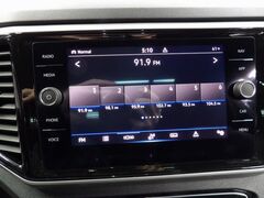 2023 Volkswagen Atlas Cross Sport SEL Premium R-Line AWD Fond du Lac WI