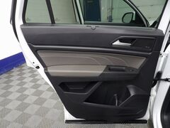 2023 Volkswagen Atlas Cross Sport SEL Premium R-Line AWD Fond du Lac WI