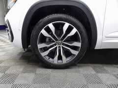 2023 Volkswagen Atlas Cross Sport SEL Premium R-Line AWD Fond du Lac WI