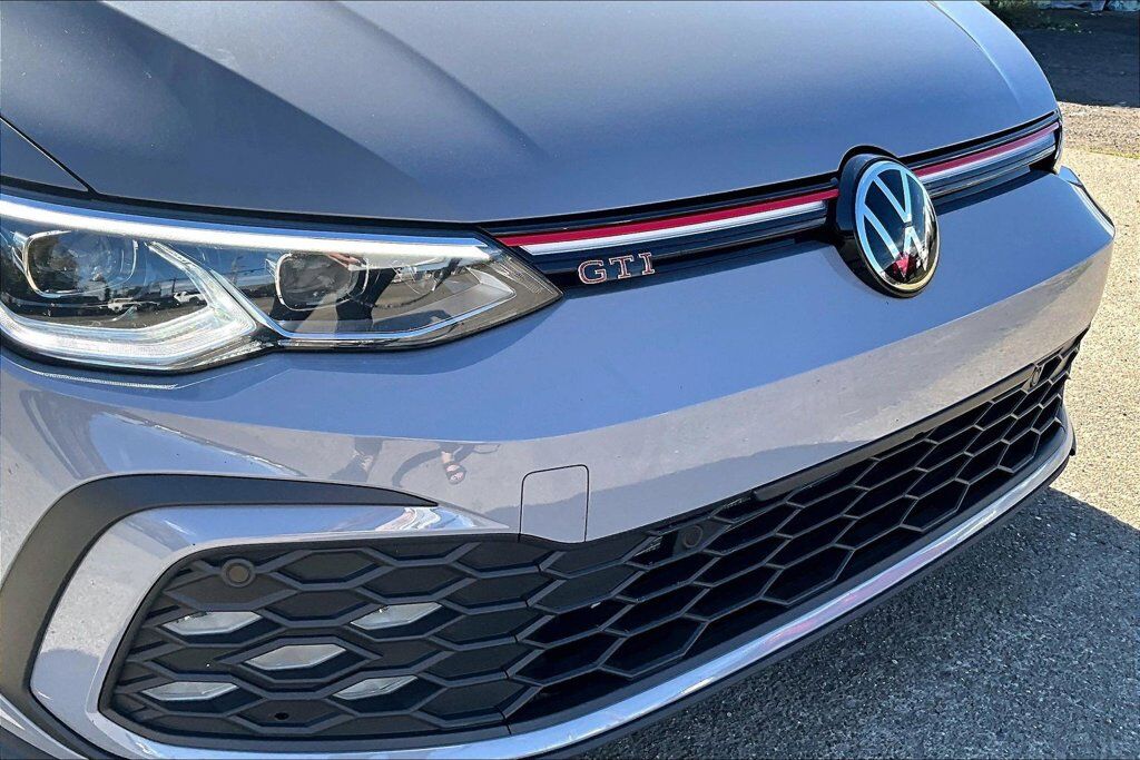 2023 Volkswagen Golf GTI 2.0T SE OR