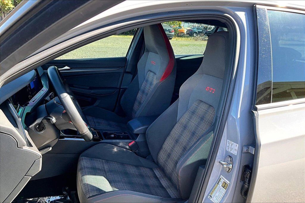 2023 Volkswagen Golf GTI 2.0T SE OR