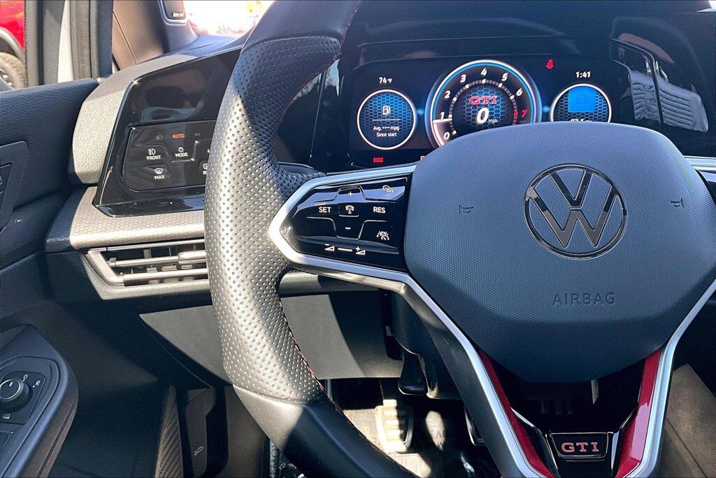 2023 Volkswagen Golf GTI 2.0T SE OR