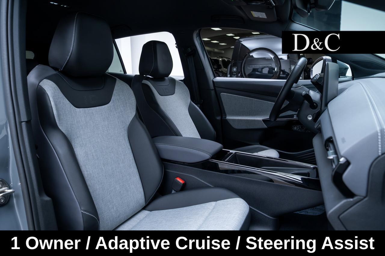 2023 Volkswagen ID.4 Pro 1 Owner / Adaptive Cruise / Steering Assist Portland OR