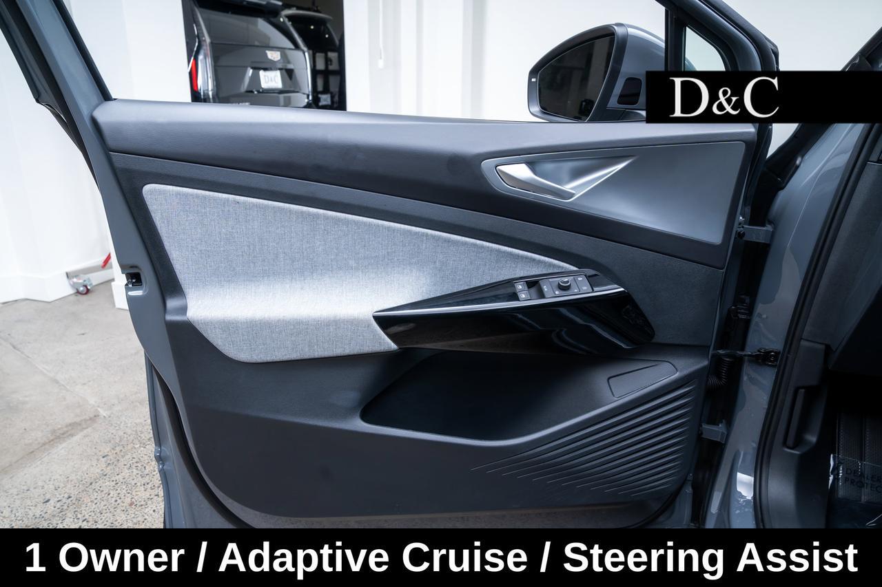 2023 Volkswagen ID.4 Pro 1 Owner / Adaptive Cruise / Steering Assist Portland OR