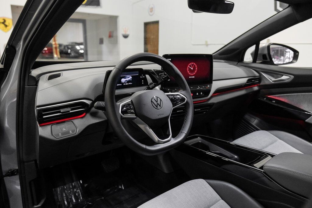 2023 Volkswagen ID.4 Pro