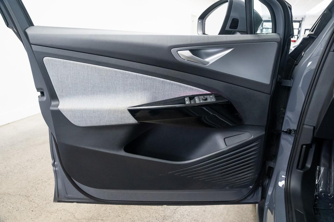 2023 Volkswagen ID.4 Pro Heated Seats Portland OR