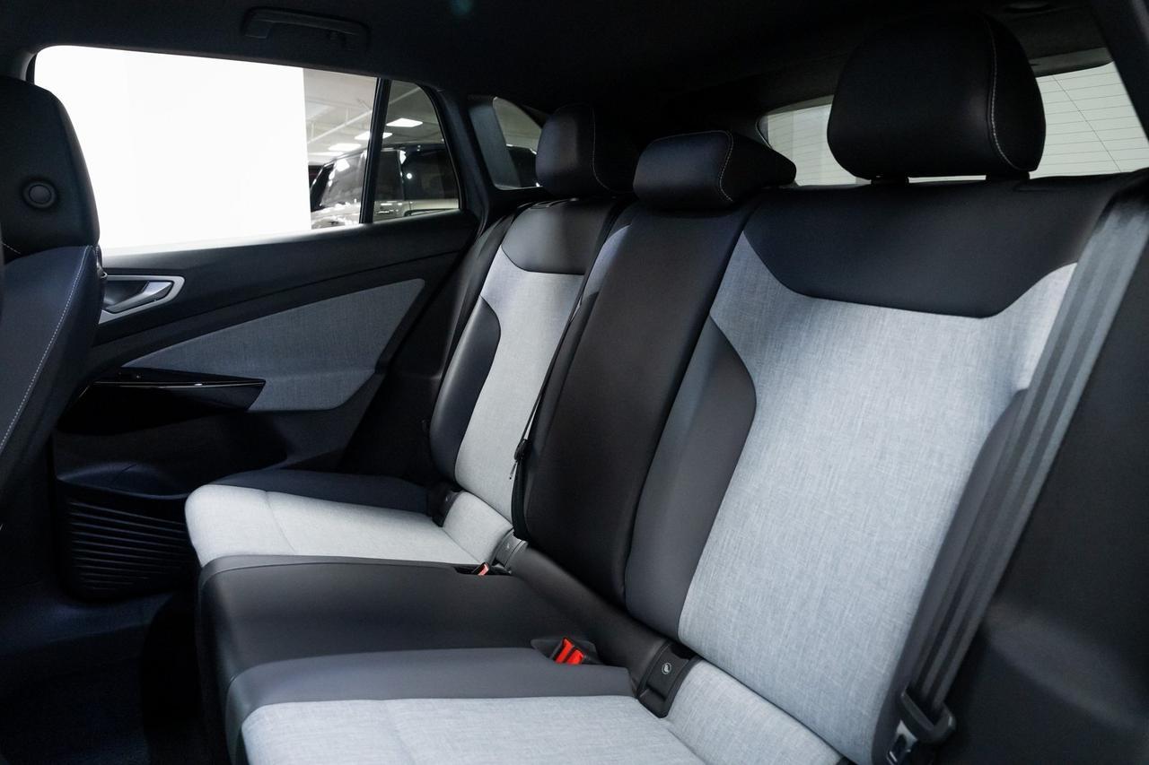 2023 Volkswagen ID.4 Pro Heated Seats Portland OR
