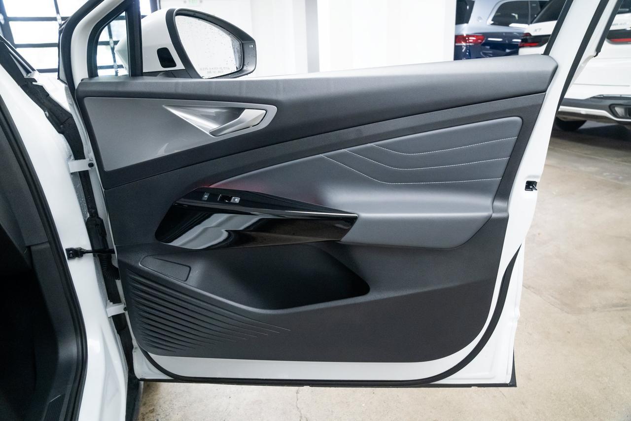 2023 Volkswagen ID.4 Pro S Adaptive Cruise / Panoramic Roof Portland OR