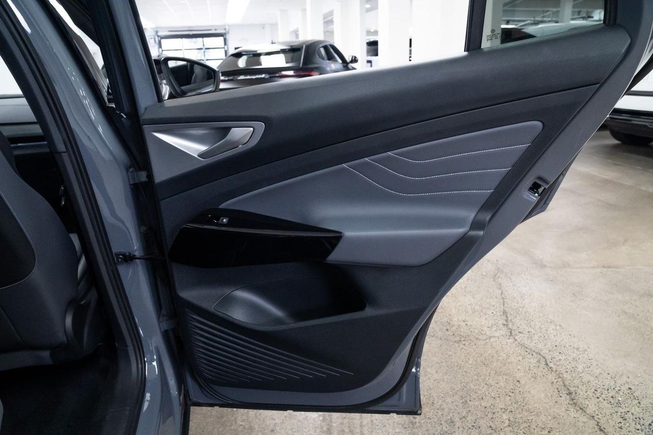 2023 Volkswagen ID.4 Pro S Massage Seats Adaptive Cruise Portland OR