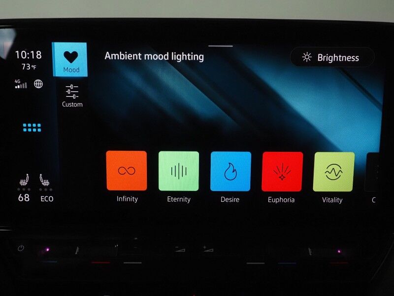 2023 Volkswagen ID.4 Pro S *PANORAMA GLASS ROOF, NAVIGATION, DIGITAL COCKPIT, ADAPTIVE CRUISE, SAFETY ALERTS, BACKUP-CAMERA, HEATED SEATS/STEERING, POWER LIFTGATE, WIRELESS CHARGING, ANDROID & APPLE Round Rock TX