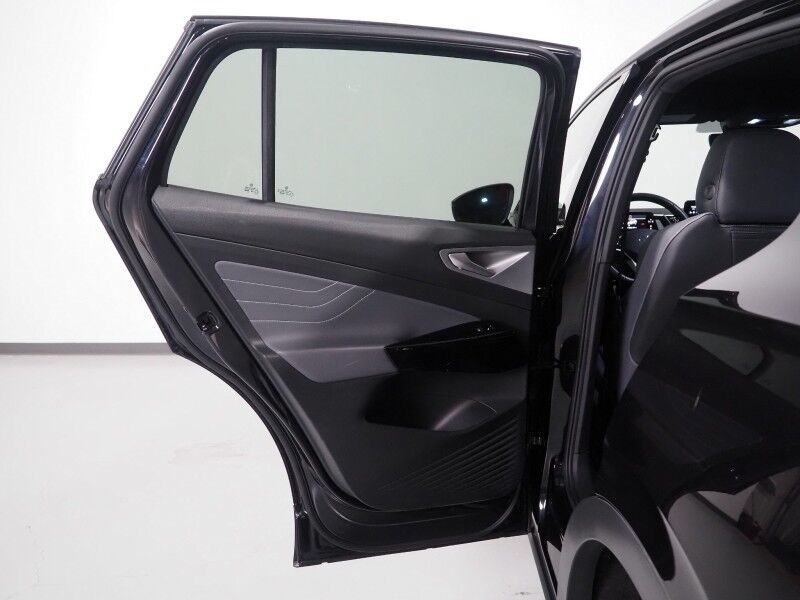 2023 Volkswagen ID.4 Pro S *PANORAMA GLASS ROOF, NAVIGATION, DIGITAL COCKPIT, ADAPTIVE CRUISE, SAFETY ALERTS, BACKUP-CAMERA, HEATED SEATS/STEERING, POWER LIFTGATE, WIRELESS CHARGING, ANDROID & APPLE Round Rock TX