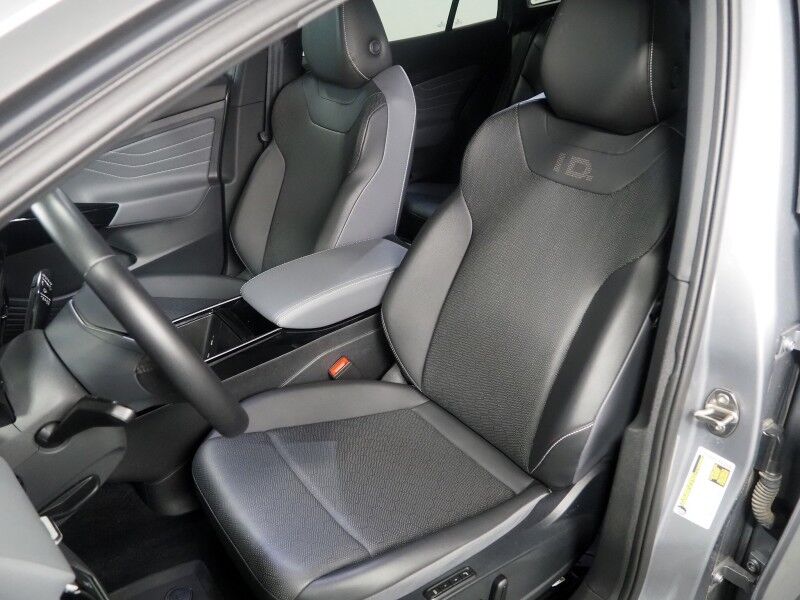 2023 Volkswagen ID.4 Pro S *PANORAMA GLASS ROOF, NAVIGATION, DIGITAL COCKPIT, ADAPTIVE CRUISE, SAFETY ALERTS, BACKUP-CAMERA, HEATED SEATS/STEERING, POWER LIFTGATE, WIRELESS CHARGING, ANDROID & APPLE Round Rock TX
