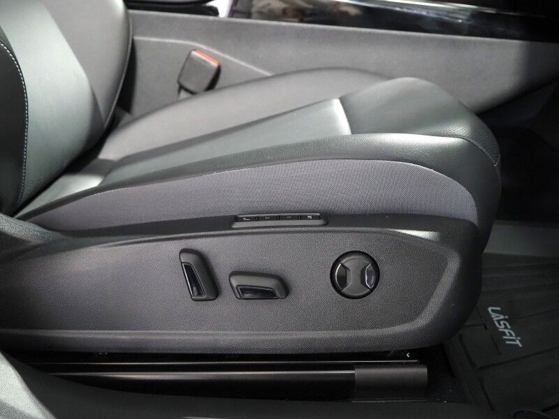 2023 Volkswagen ID.4 Pro S *PANORAMA GLASS ROOF, NAVIGATION, DIGITAL COCKPIT, ADAPTIVE CRUISE, SAFETY ALERTS, BACKUP-CAMERA, HEATED SEATS/STEERING, POWER LIFTGATE, WIRELESS CHARGING, ANDROID & APPLE Round Rock TX