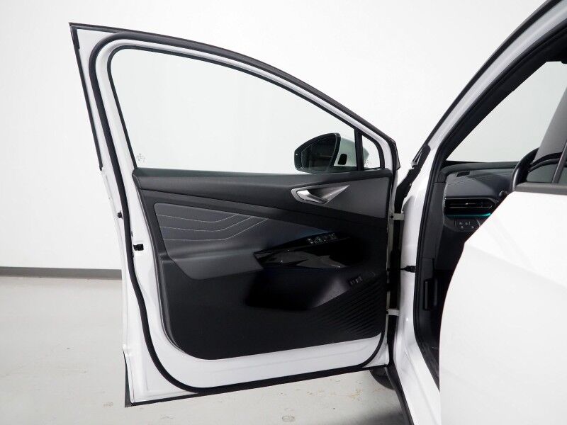 2023 Volkswagen ID.4 Pro S *PANORAMA GLASS ROOF, NAVIGATION, DIGITAL COCKPIT, ADAPTIVE CRUISE, SAFETY ALERTS, BACKUP-CAMERA, HEATED SEATS/STEERING, POWER LIFTGATE, WIRELESS CHARGING, ANDROID & APPLE Round Rock TX