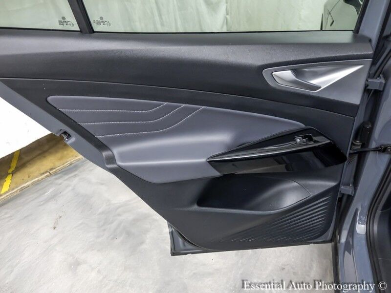 2023 Volkswagen ID.4 Pro S PRICE INCLUDES THE $4000 FED EV TAX CREDIT Willowbrook IL