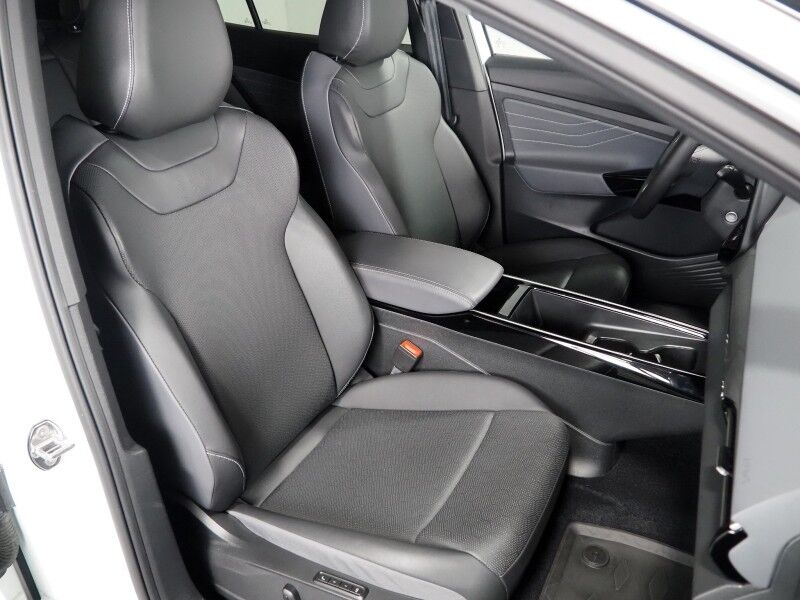 2023 Volkswagen ID.4 Pro S Plus AWD *PANORAMA GLASS ROOF, NAVIGATION, ADAPTIVE CRUISE, DIGITAL COCKPIT, SAFETY ALERTS, 360 VIEW CAMERAS, HEATED SEATS/STEERING, POWER LIFTGATE, WIRELESS CHARGING, ANDROID & APPLE