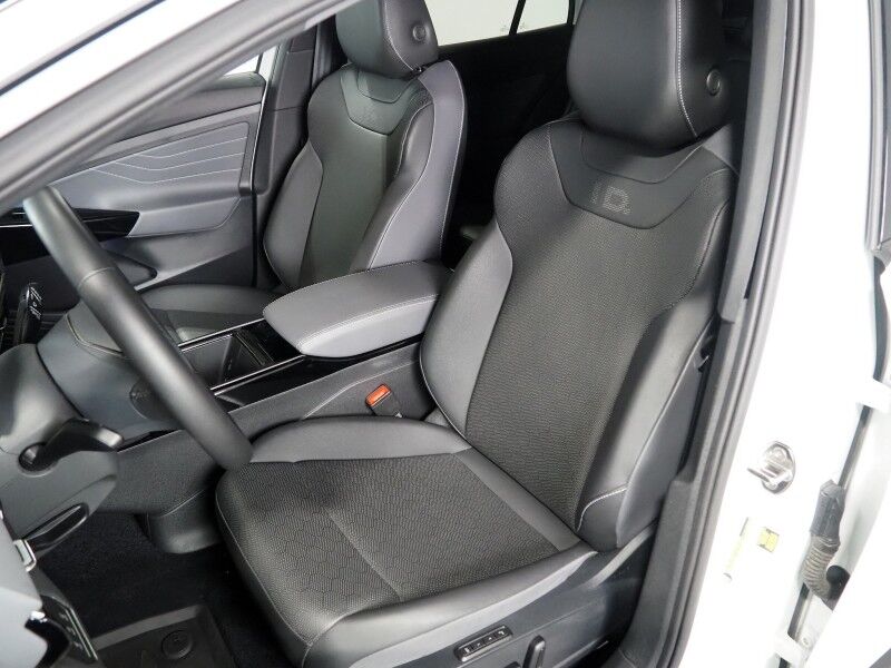 2023 Volkswagen ID.4 Pro S Plus AWD *PANORAMA GLASS ROOF, NAVIGATION, ADAPTIVE CRUISE, DIGITAL COCKPIT, SAFETY ALERTS, 360 VIEW CAMERAS, HEATED SEATS/STEERING, POWER LIFTGATE, WIRELESS CHARGING, ANDROID & APPLE Round Rock TX