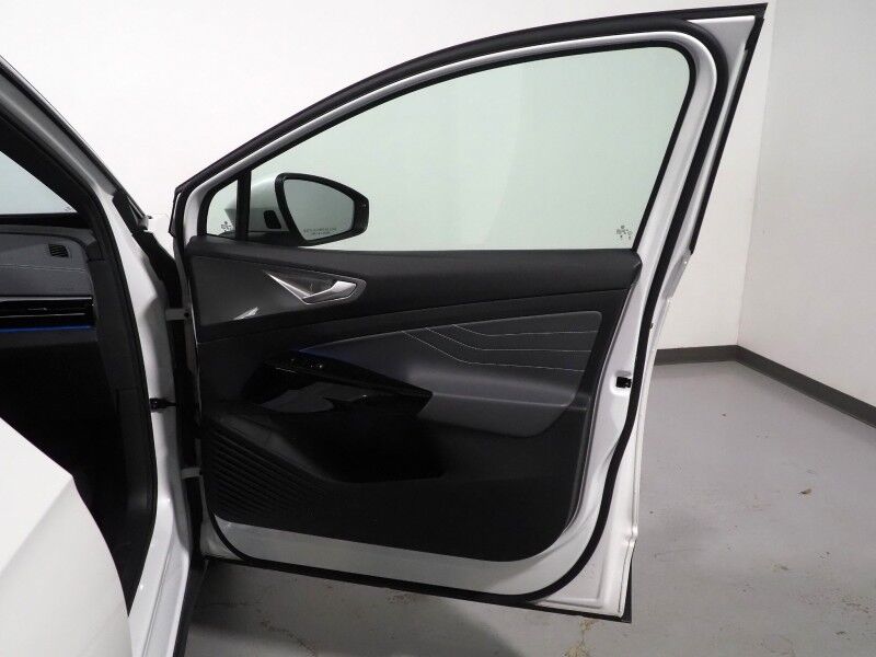 2023 Volkswagen ID.4 Pro S Plus AWD *PANORAMA GLASS ROOF, NAVIGATION, ADAPTIVE CRUISE, DIGITAL COCKPIT, SAFETY ALERTS, 360 VIEW CAMERAS, HEATED SEATS/STEERING, POWER LIFTGATE, WIRELESS CHARGING, ANDROID & APPLE Round Rock TX