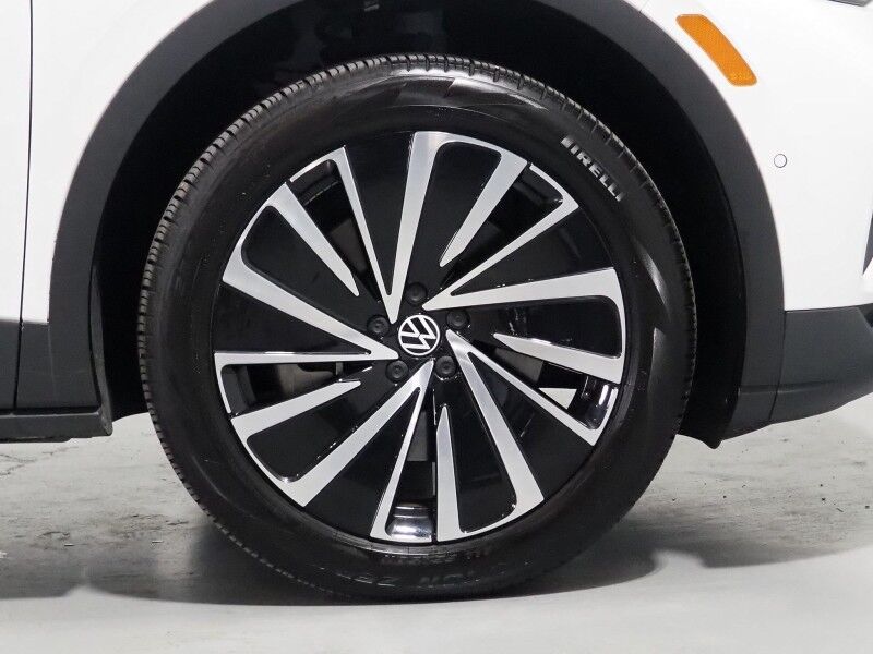 2023 Volkswagen ID.4 Pro S Plus AWD *PANORAMA GLASS ROOF, NAVIGATION, ADAPTIVE CRUISE, DIGITAL COCKPIT, SAFETY ALERTS, 360 VIEW CAMERAS, HEATED SEATS/STEERING, POWER LIFTGATE, WIRELESS CHARGING, ANDROID & APPLE Round Rock TX