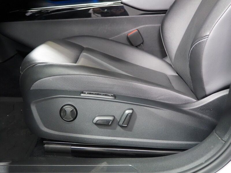 2023 Volkswagen ID.4 Pro S Plus AWD *PANORAMA GLASS ROOF, NAVIGATION, ADAPTIVE CRUISE, DIGITAL COCKPIT, SAFETY ALERTS, 360 VIEW CAMERAS, HEATED SEATS/STEERING, POWER LIFTGATE, WIRELESS CHARGING, ANDROID & APPLE Round Rock TX