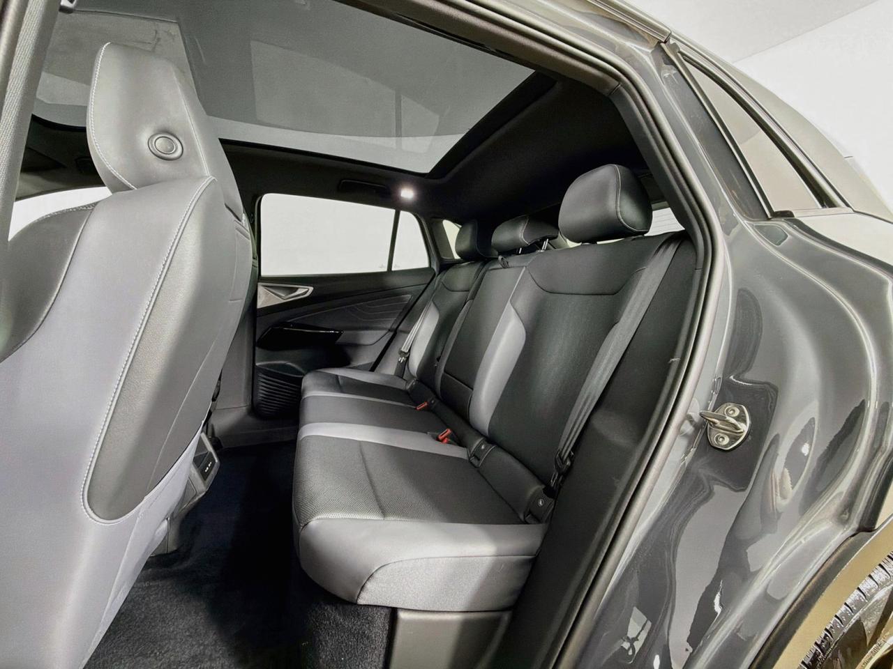 2023 Volkswagen ID.4 Pro S Willowbrook IL