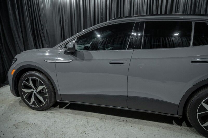 2023 Volkswagen ID.4 Pro S photo 2
