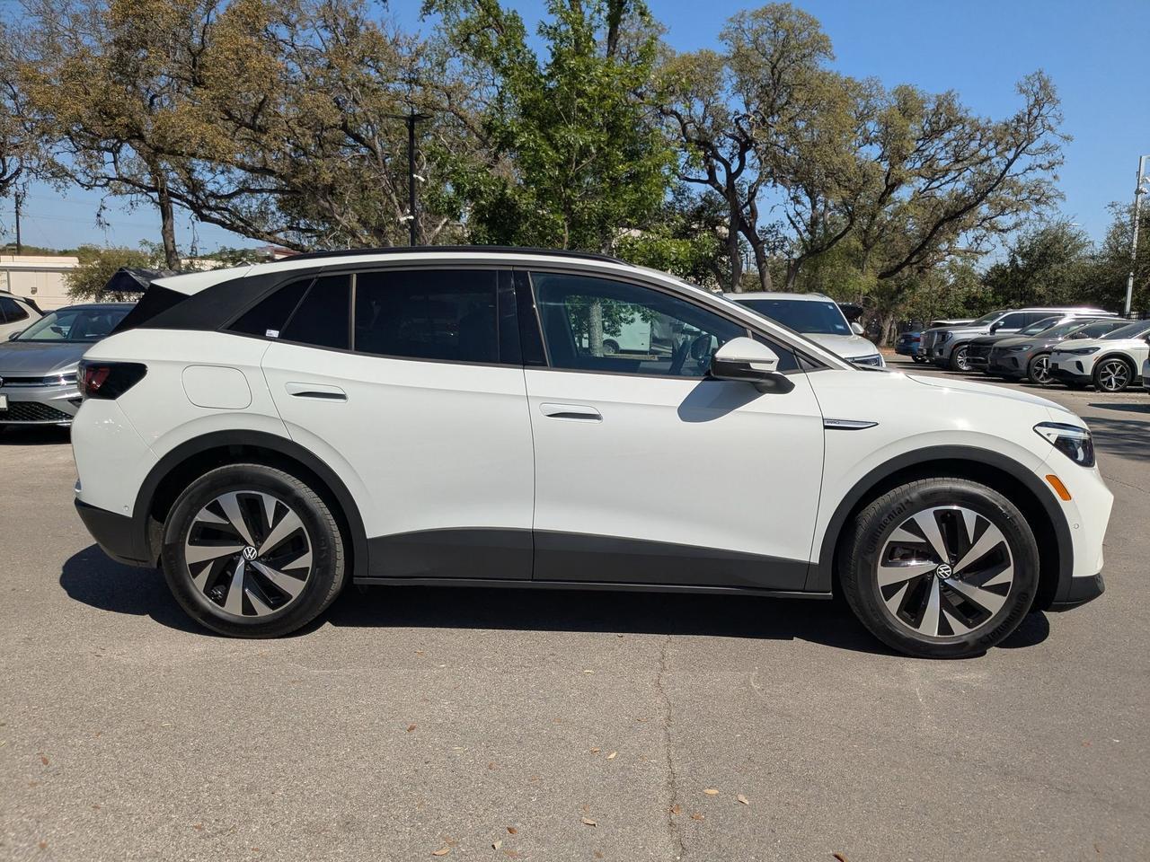 2023 Volkswagen ID.4 Pro