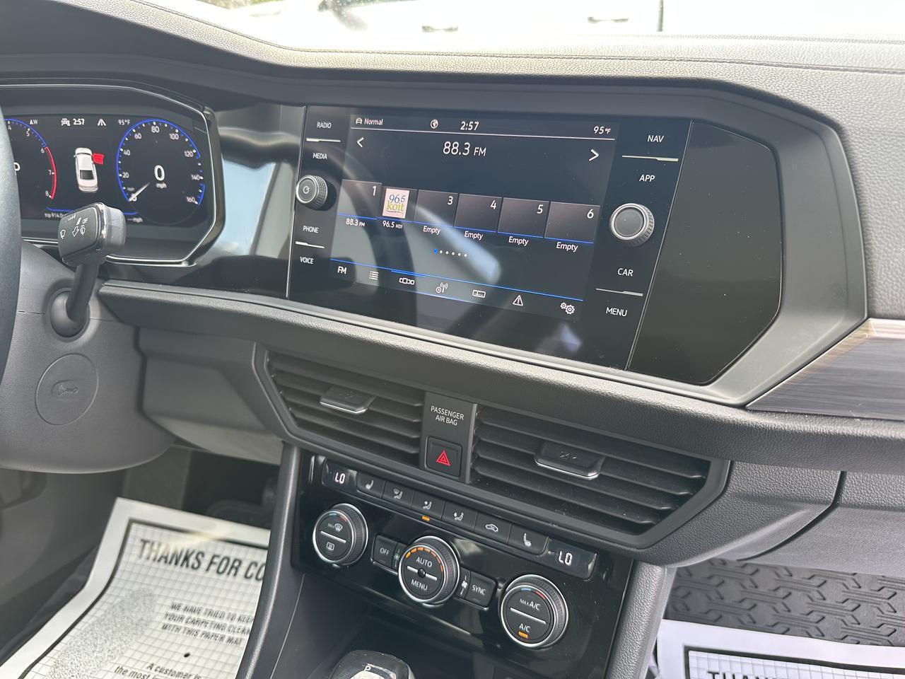 2023 Volkswagen Jetta 1.5T SEL Mountain Home ID