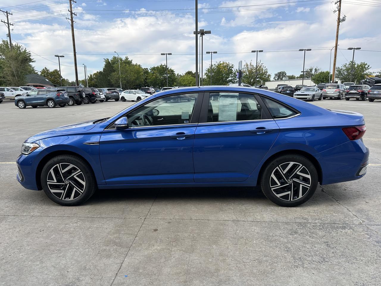 2023 Volkswagen Jetta 1.5T SEL Mountain Home ID
