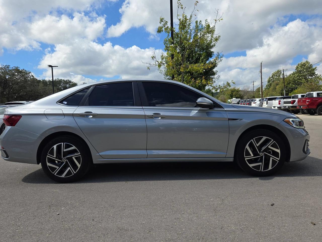 2023 Volkswagen Jetta SEL