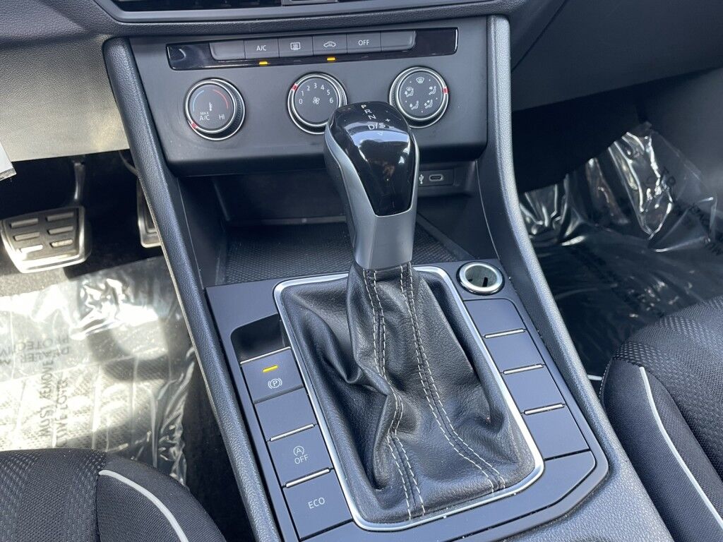 2023 Volkswagen Jetta SPORT~NEW TIRES~WELL MAINTAINED~ONLINE FINANCE AND SHIPPING AVAILABLE!!!! Sarasota FL