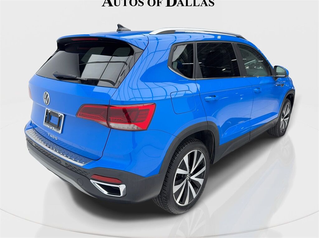 2023 Volkswagen Taos 1.5T SE CAM,PANO,HTD STS,BLIND SPOT,18&quot; WLS Plano TX