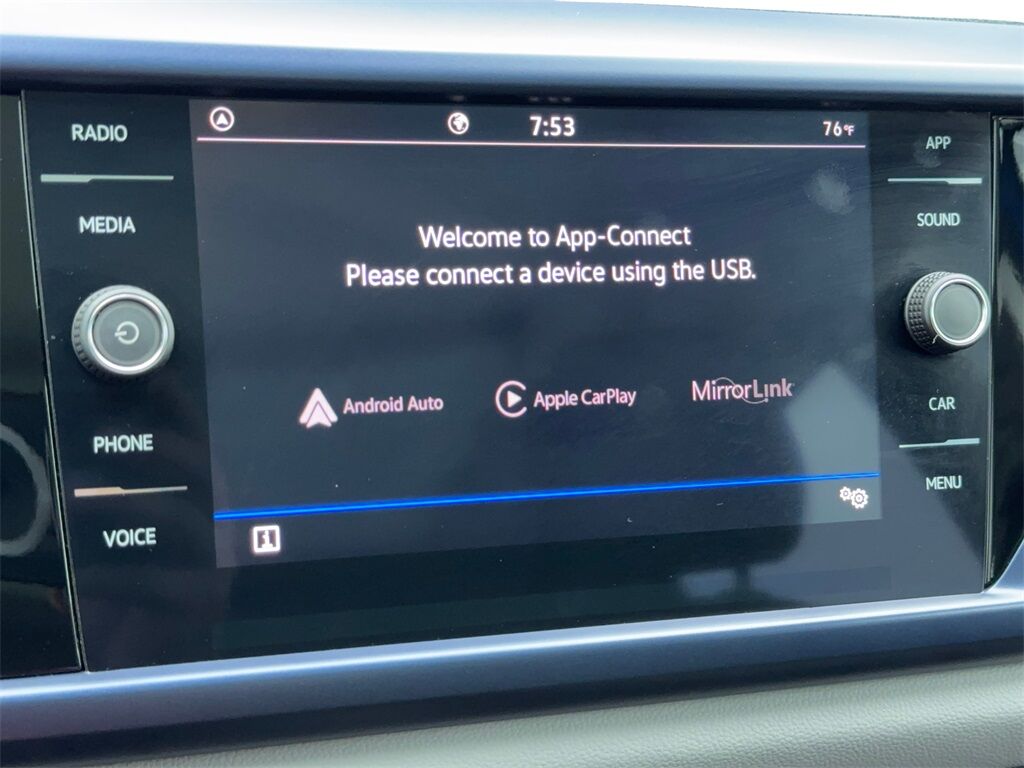 2023 Volkswagen Taos 1.5T SE CAM,PANO,HTD STS,BLIND SPOT,18&quot; WLS Plano TX